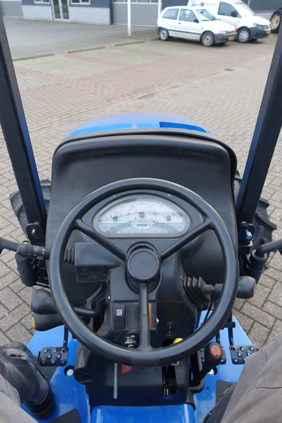 New Holland TCE50 4wd - Afbeelding 16