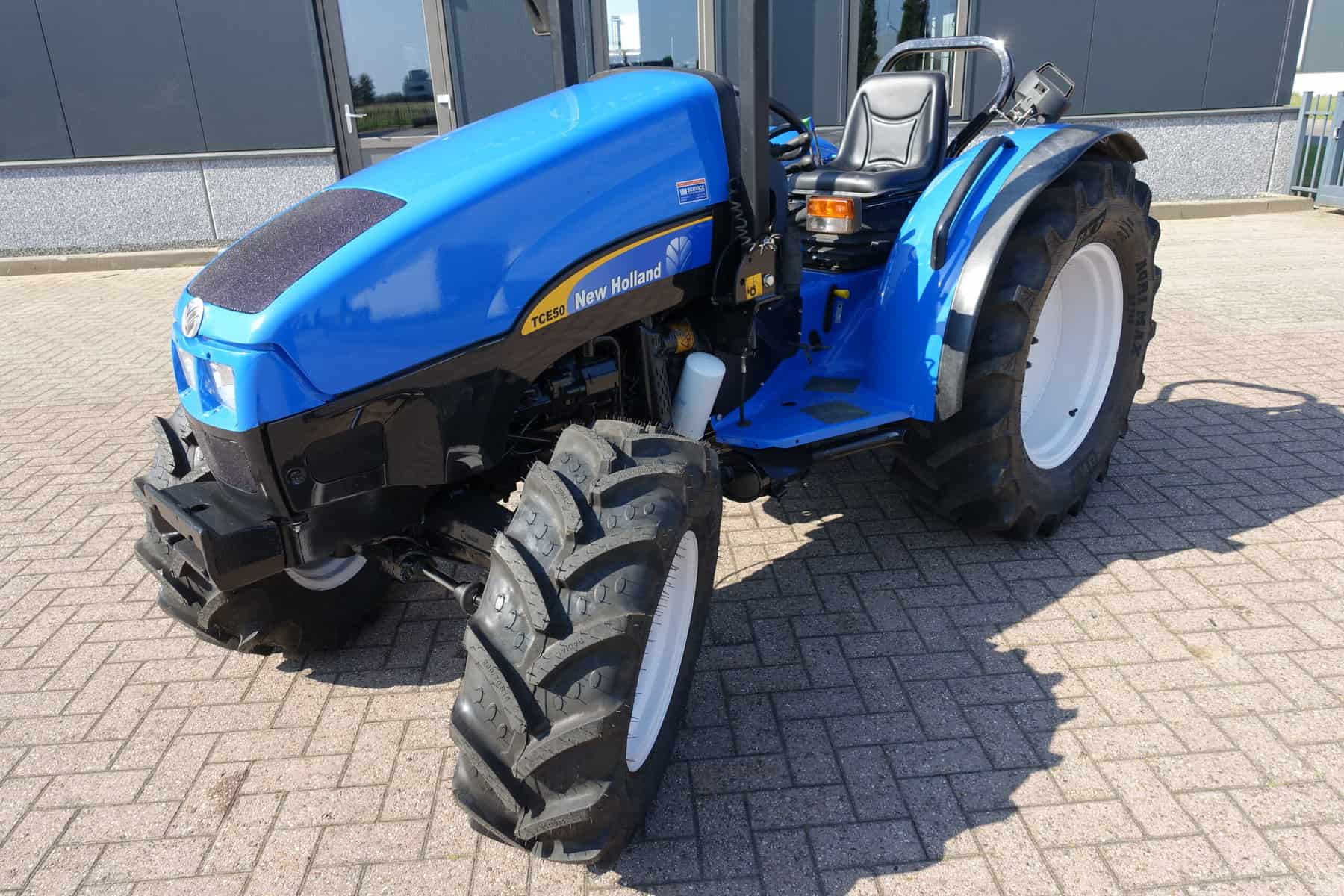 New Holland TCE50 4wd - Afbeelding 3