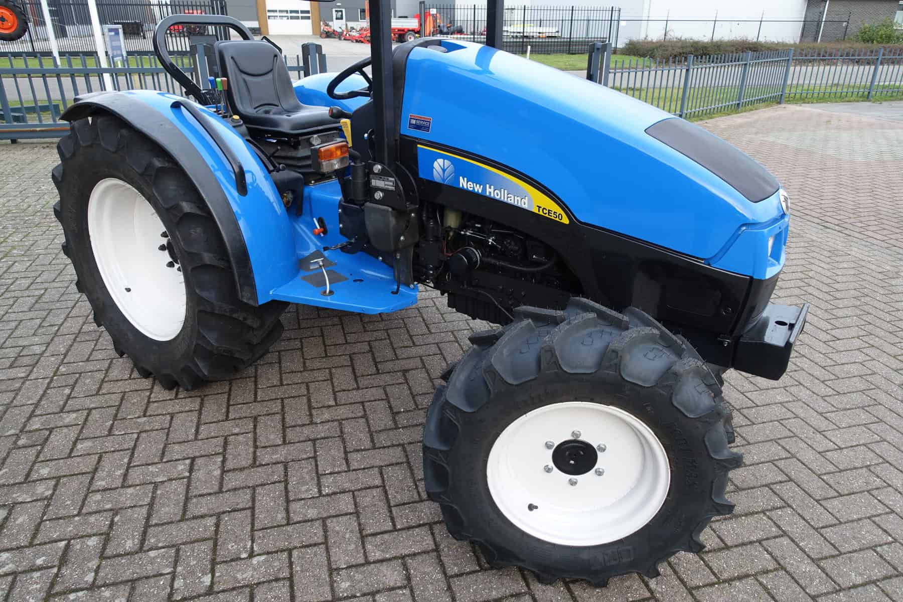 New Holland TCE50 4wd - Afbeelding 2