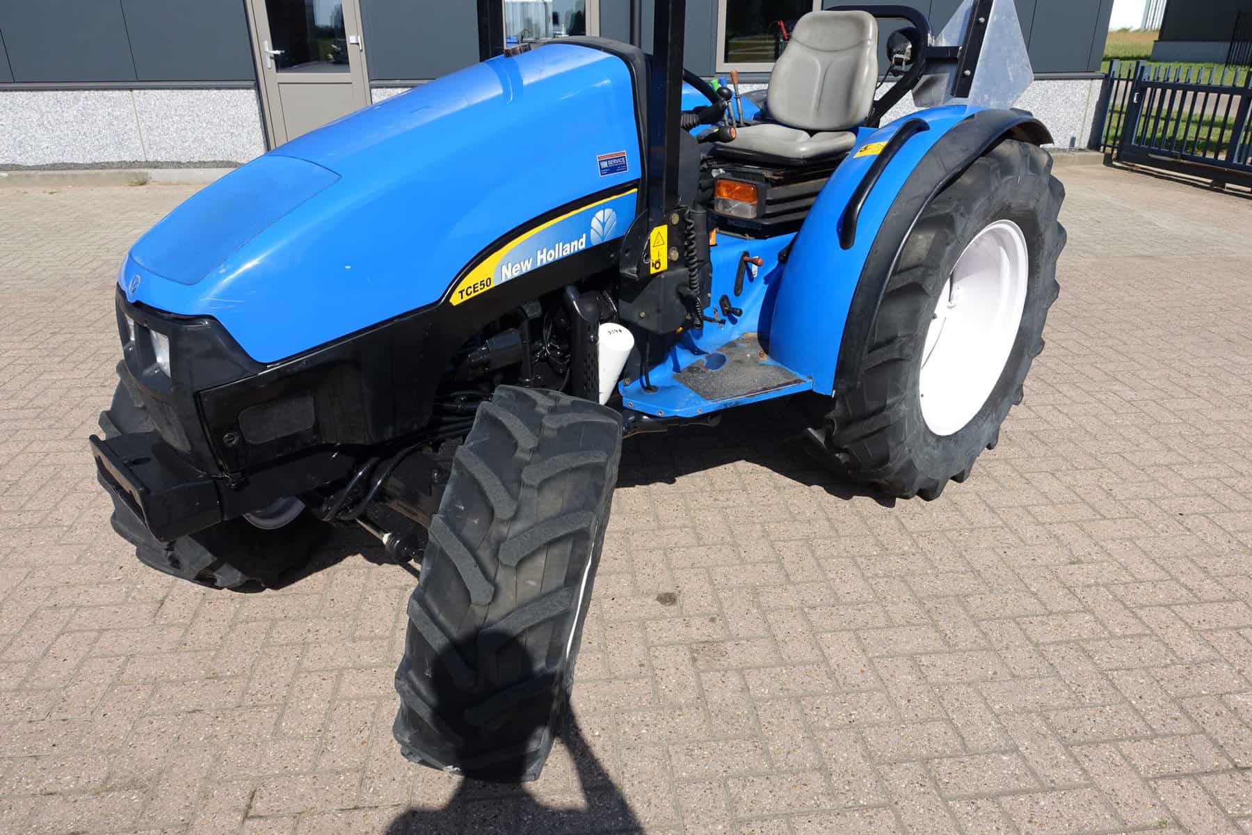 New Holland TCE50 4wd - Afbeelding 3