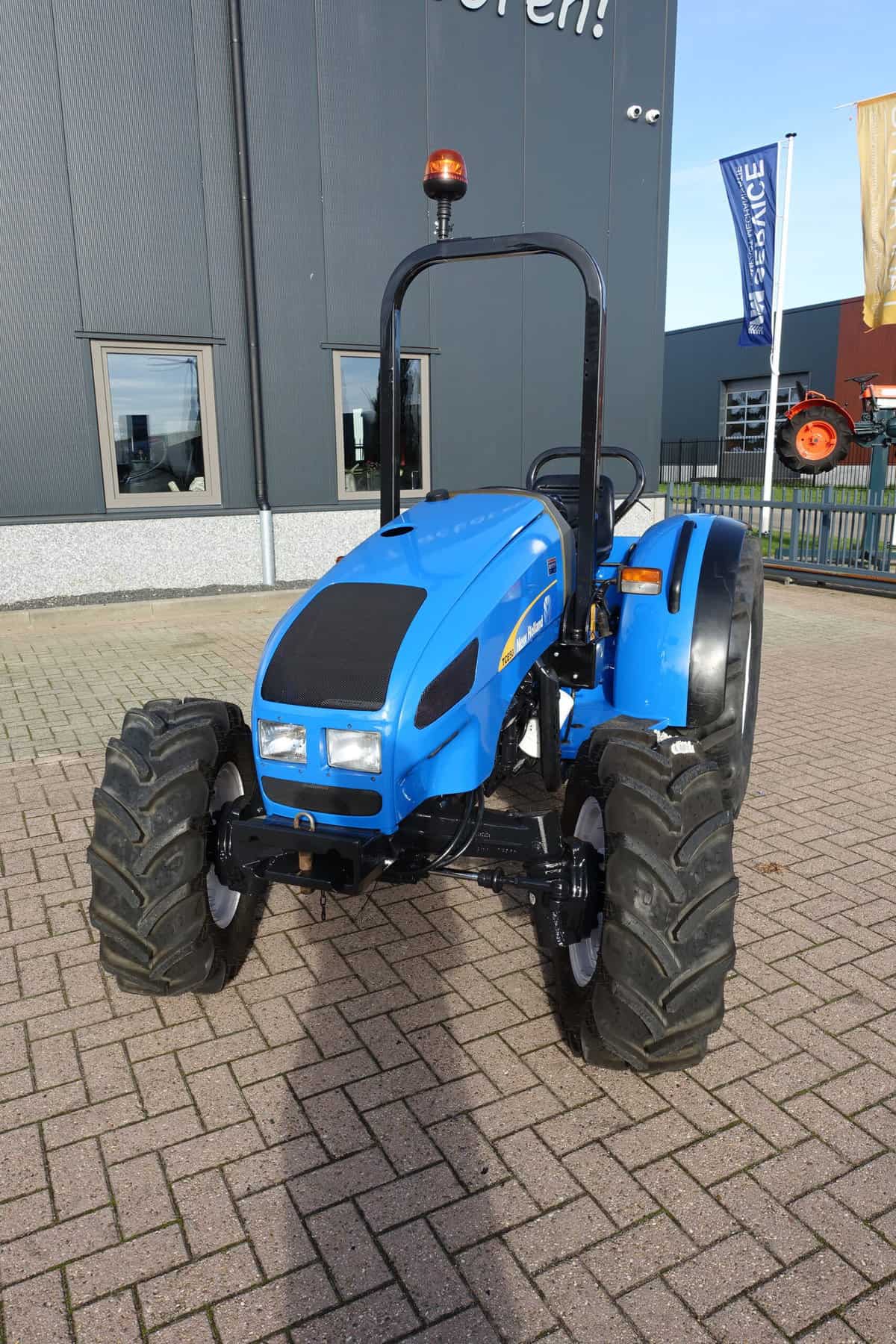 New Holland TCE50 4wd - Afbeelding 4