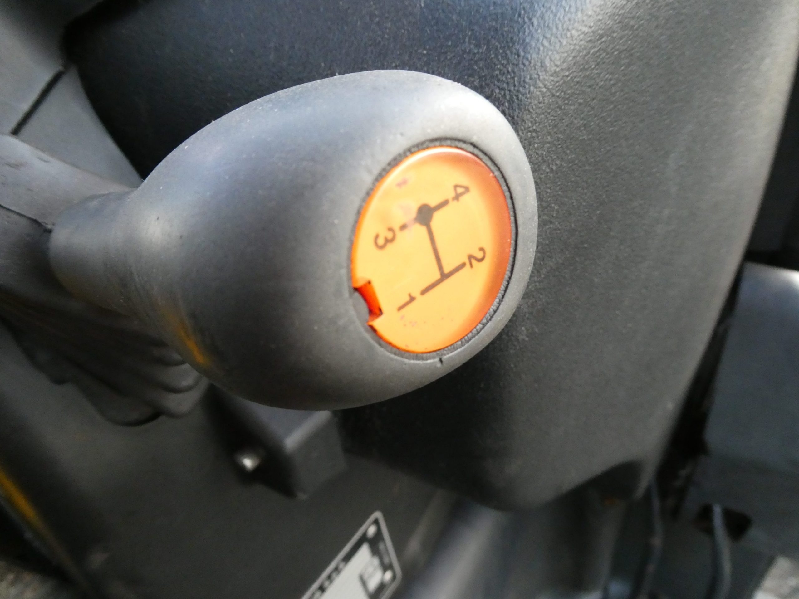 New Holland TCE50 4wd - Afbeelding 14