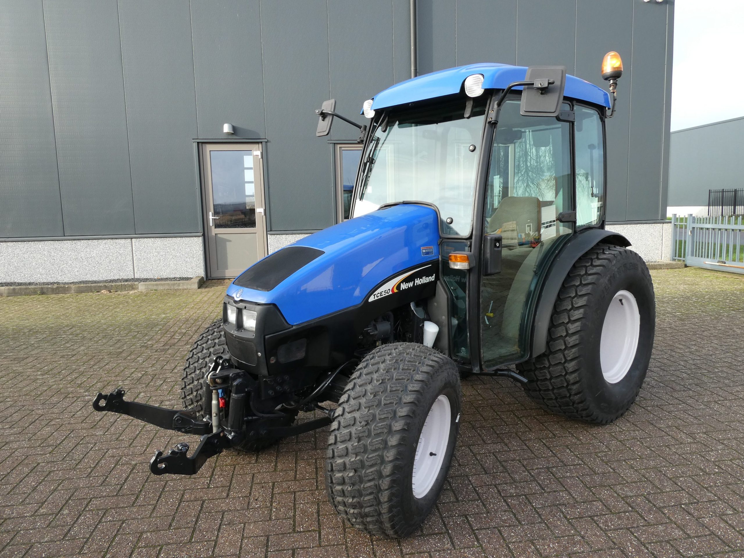 New Holland TCE50 4wd - Afbeelding 3