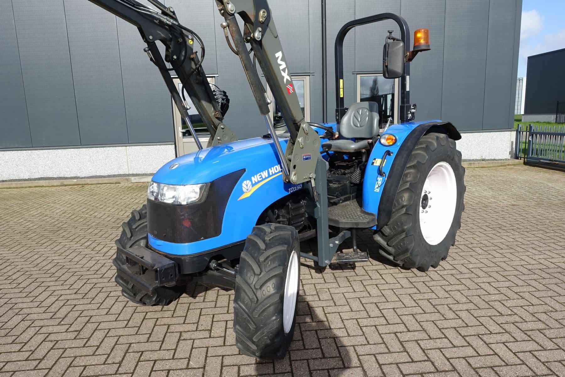 New Holland TD3.50 4wd - Afbeelding 4