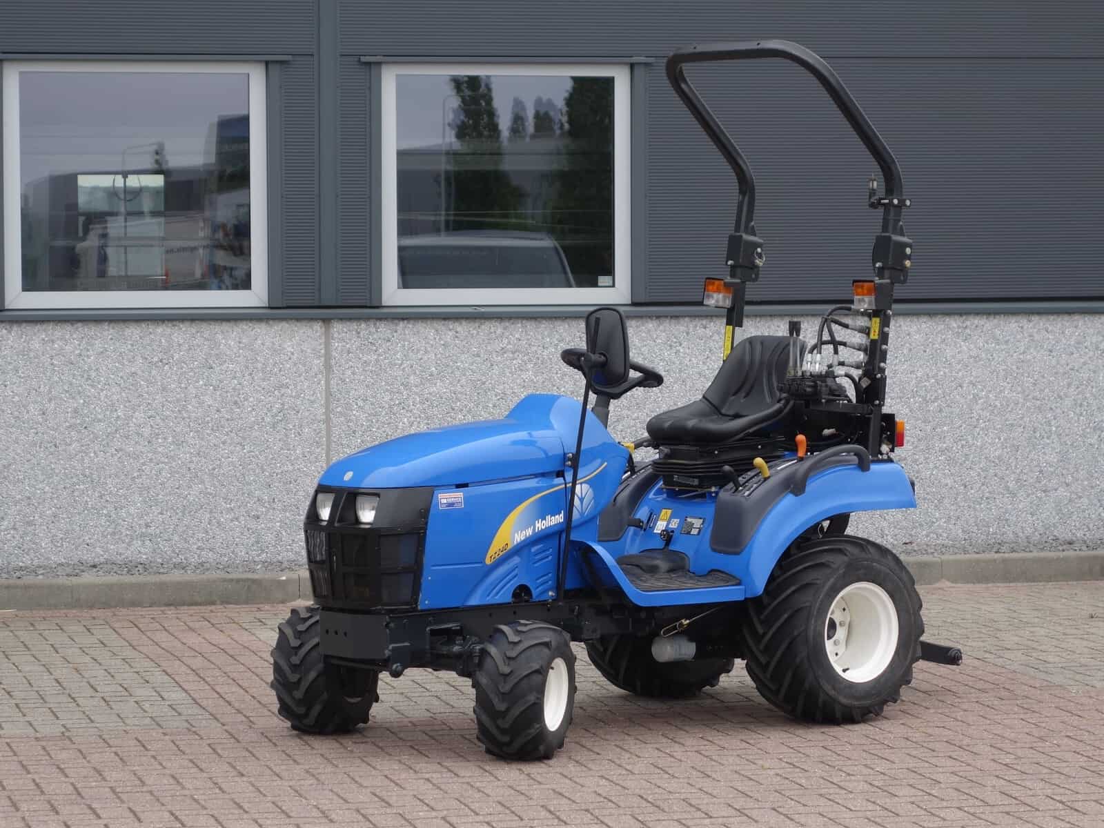 New Holland TZ24 4wd HST
