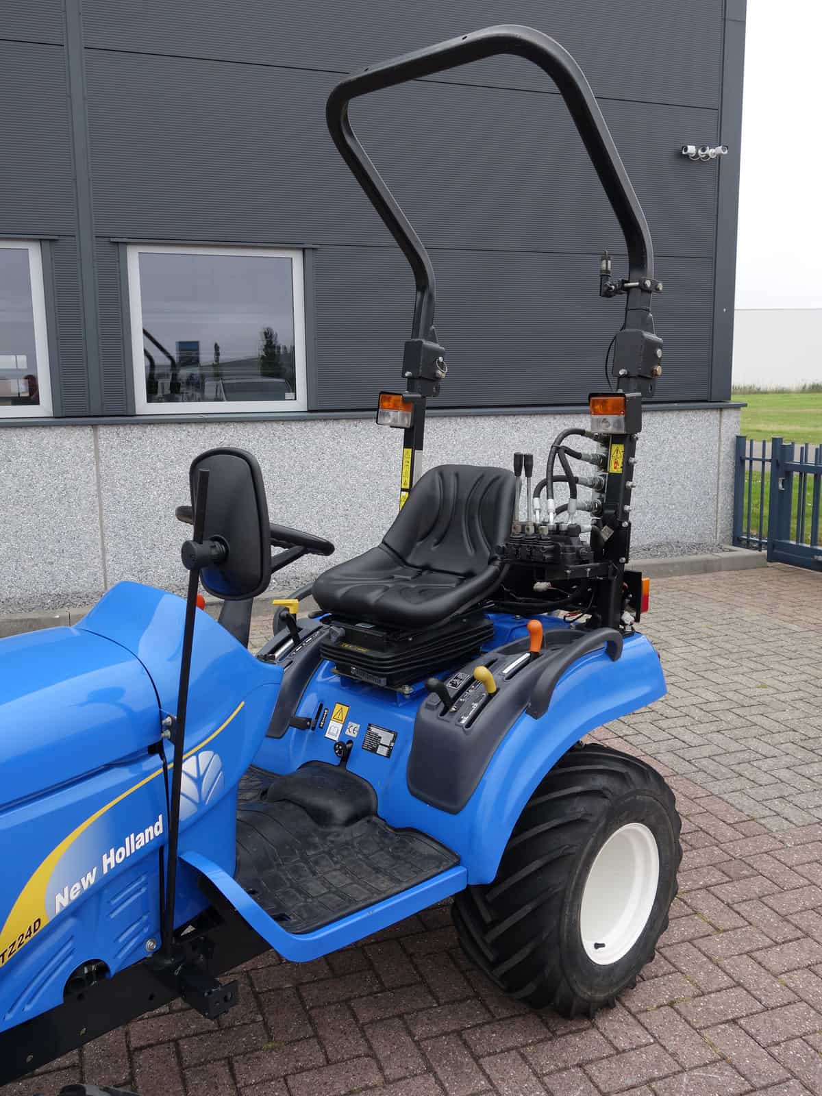 New Holland TZ24 4wd HST - Afbeelding 9