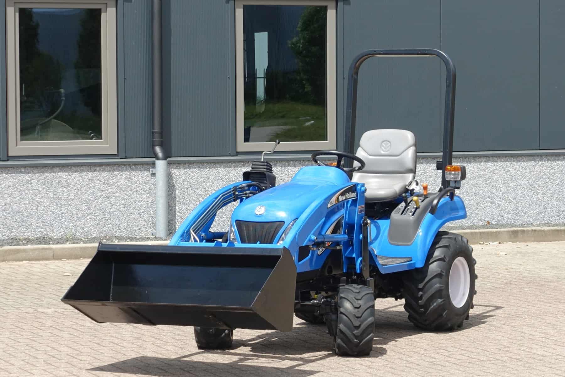 New Holland TZ25DA HST