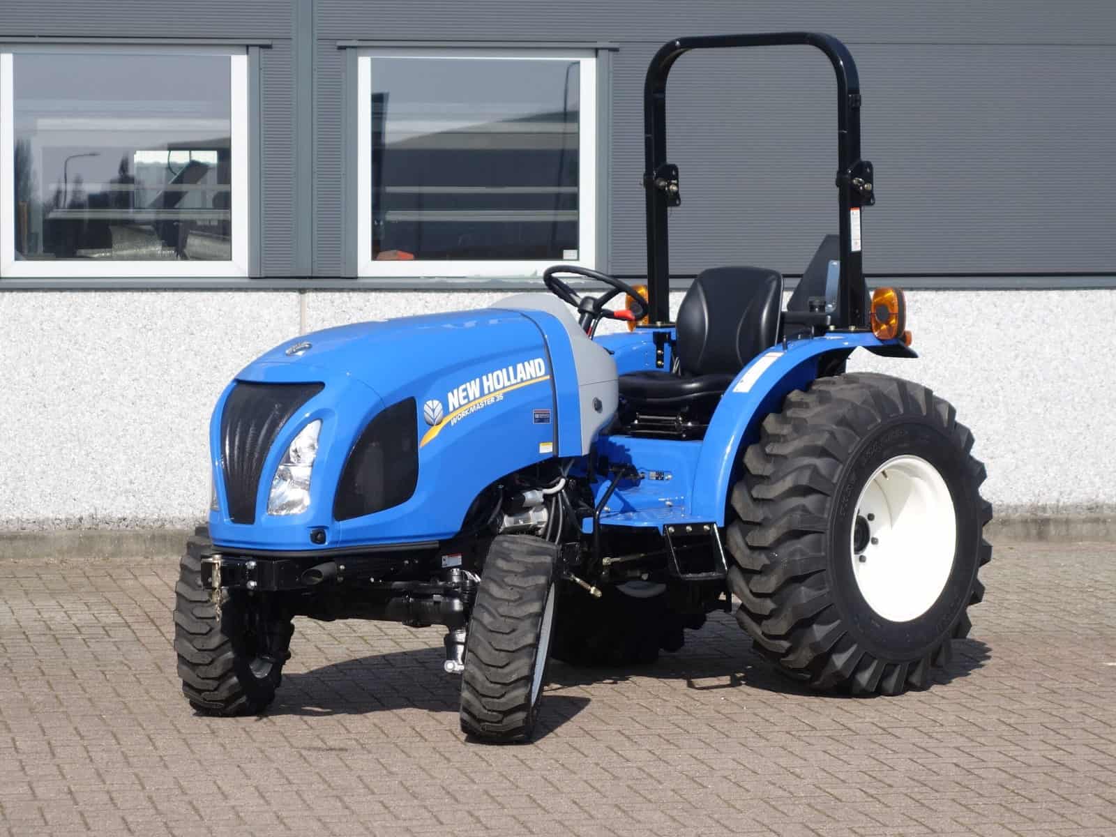 New Holland 35 4wd
