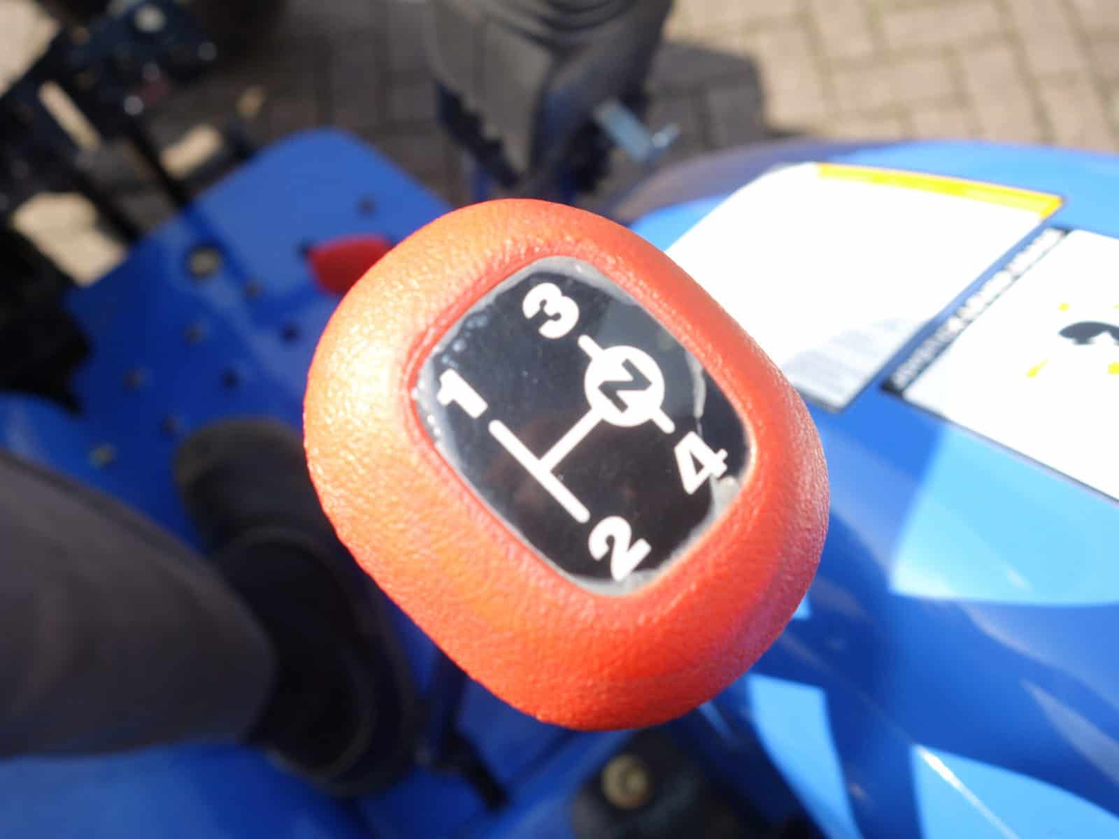 New Holland 35 4wd - Afbeelding 12