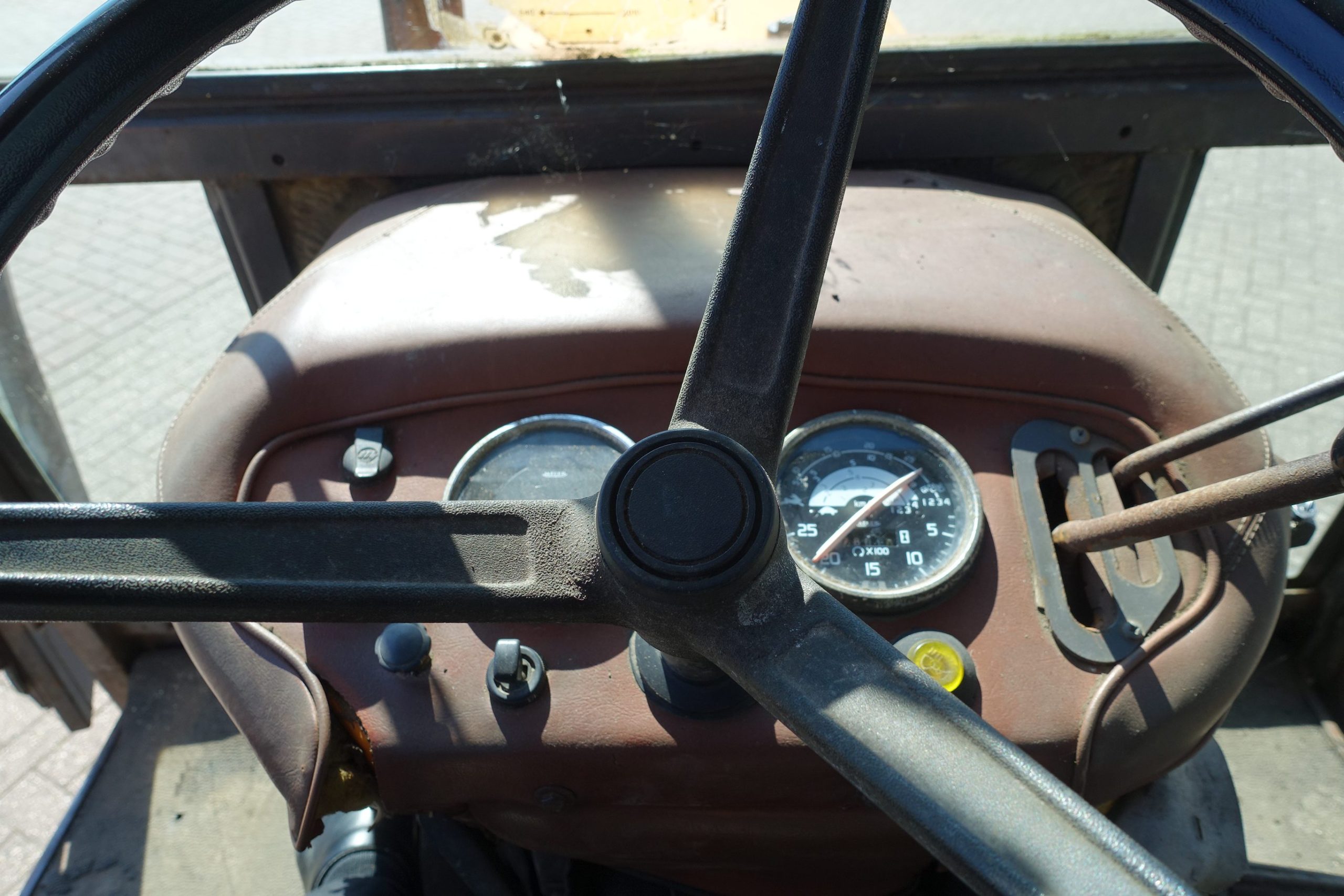 Renault 75.12 2wd - Afbeelding 12