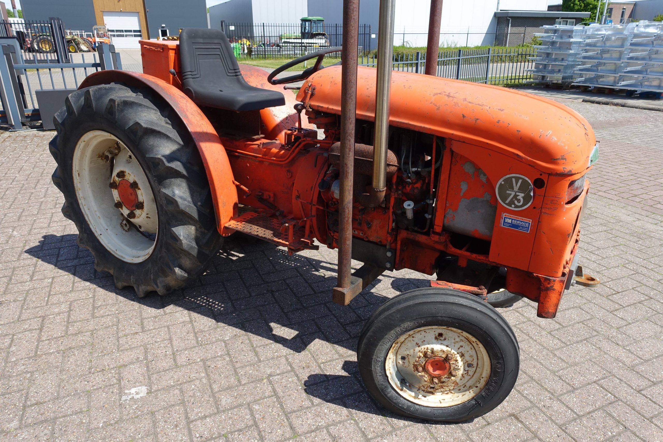 Renault V73 2wd - Afbeelding 2