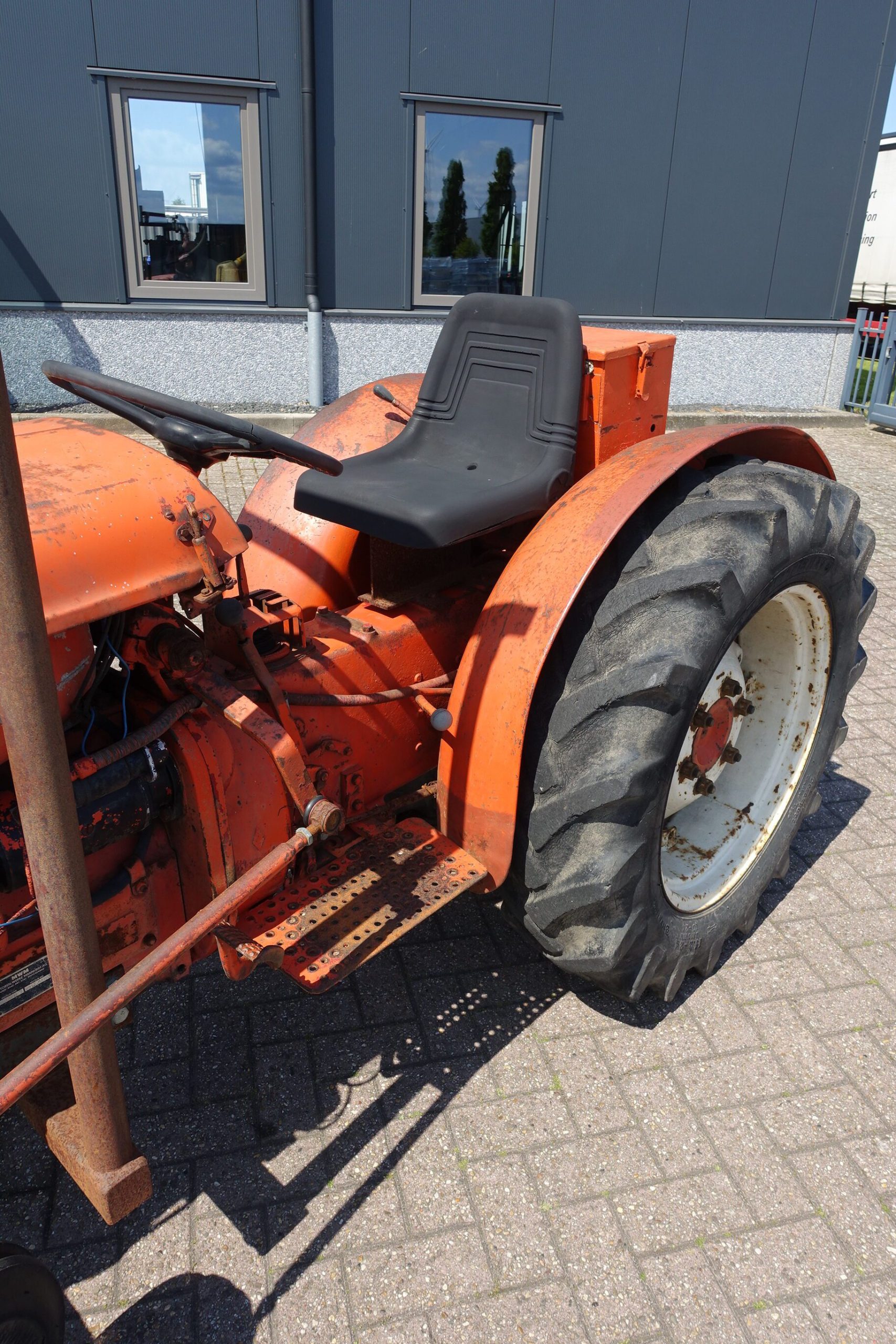 Renault V73 2wd - Afbeelding 9