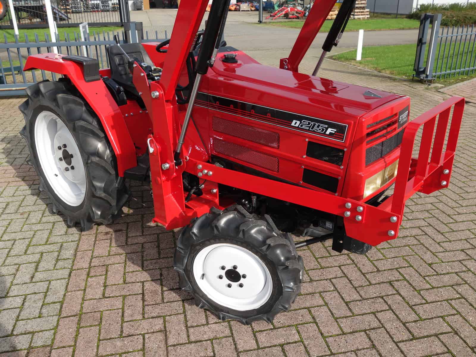 Shibaura D215 4wd - Afbeelding 2