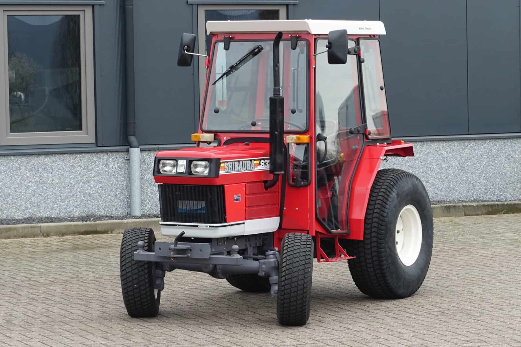 Shibaura S325 4wd