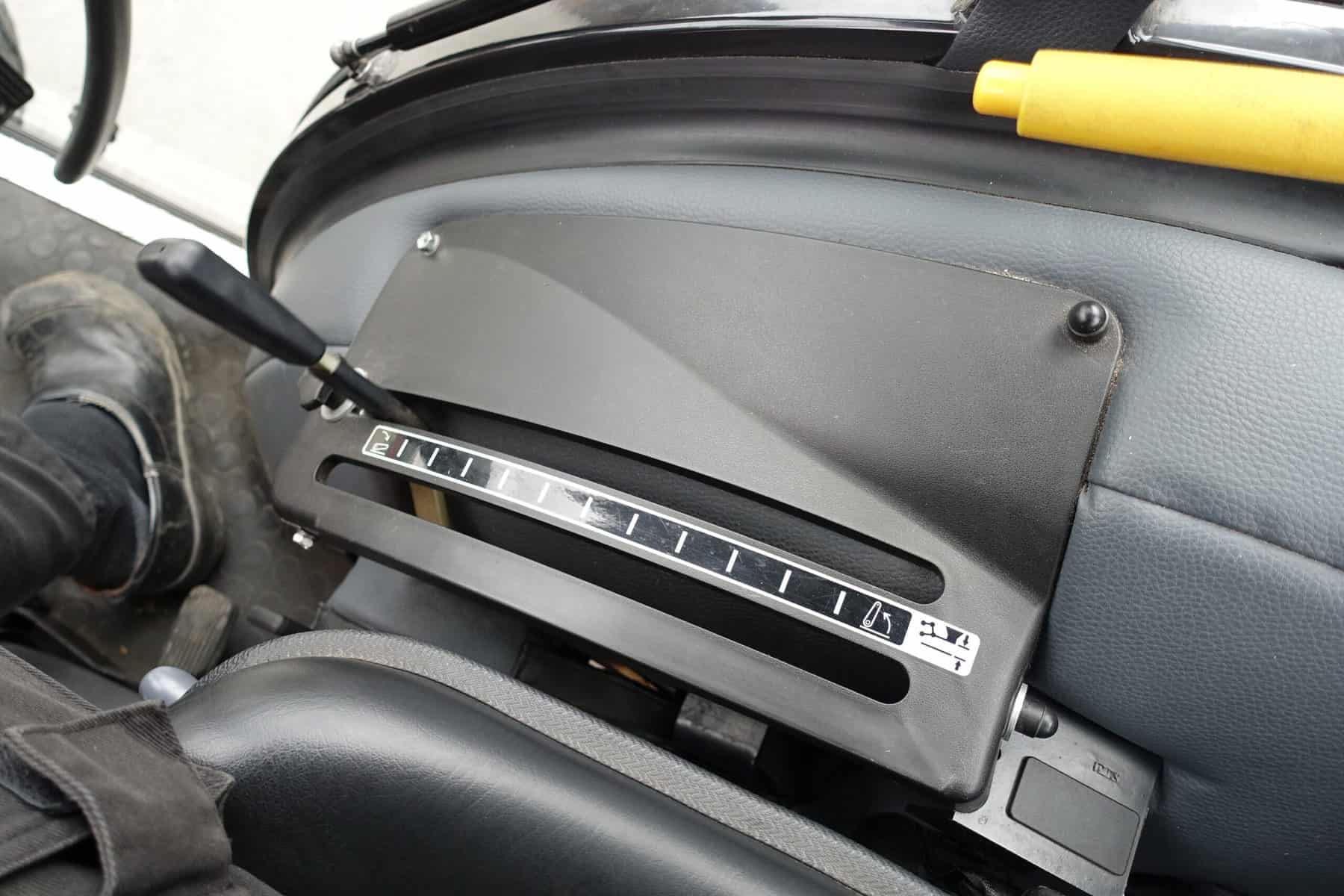 Shibaura ST330 4wd HST - Afbeelding 15