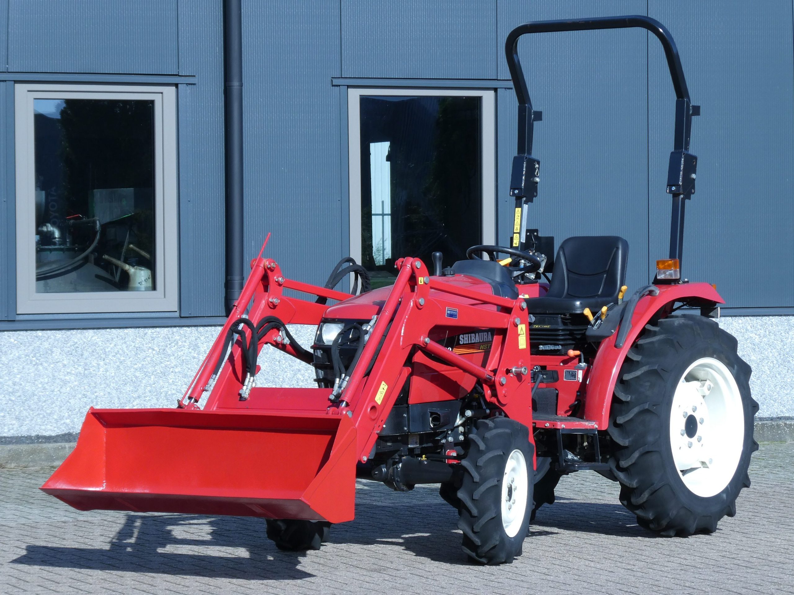 Shibaura ST330 4wd HST