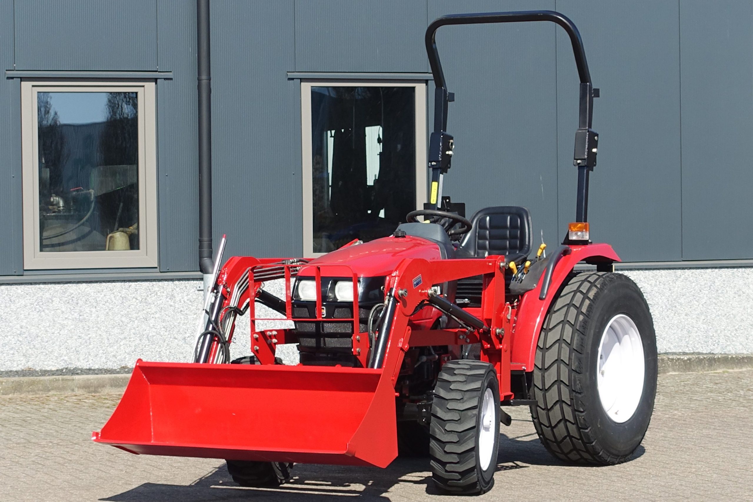 Shibaura ST330 4wd HST