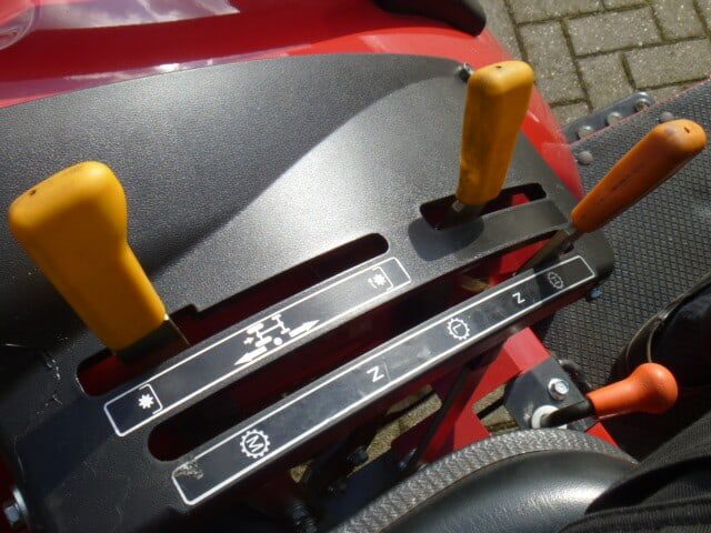 Shibaura ST330 4WD HST - Afbeelding 12