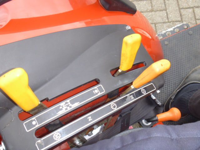 Shibaura ST330 4wd HST - Afbeelding 12