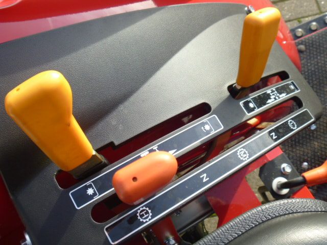 Shibaura ST330M 4wd - Afbeelding 13