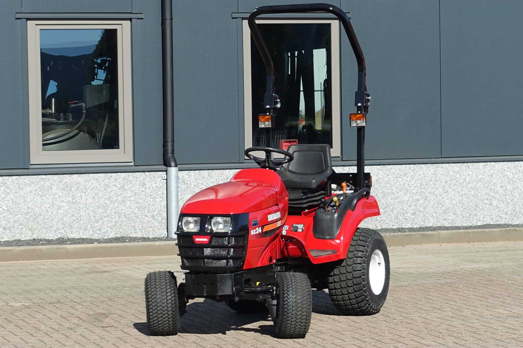 Shibaura SX-24 4wd HST