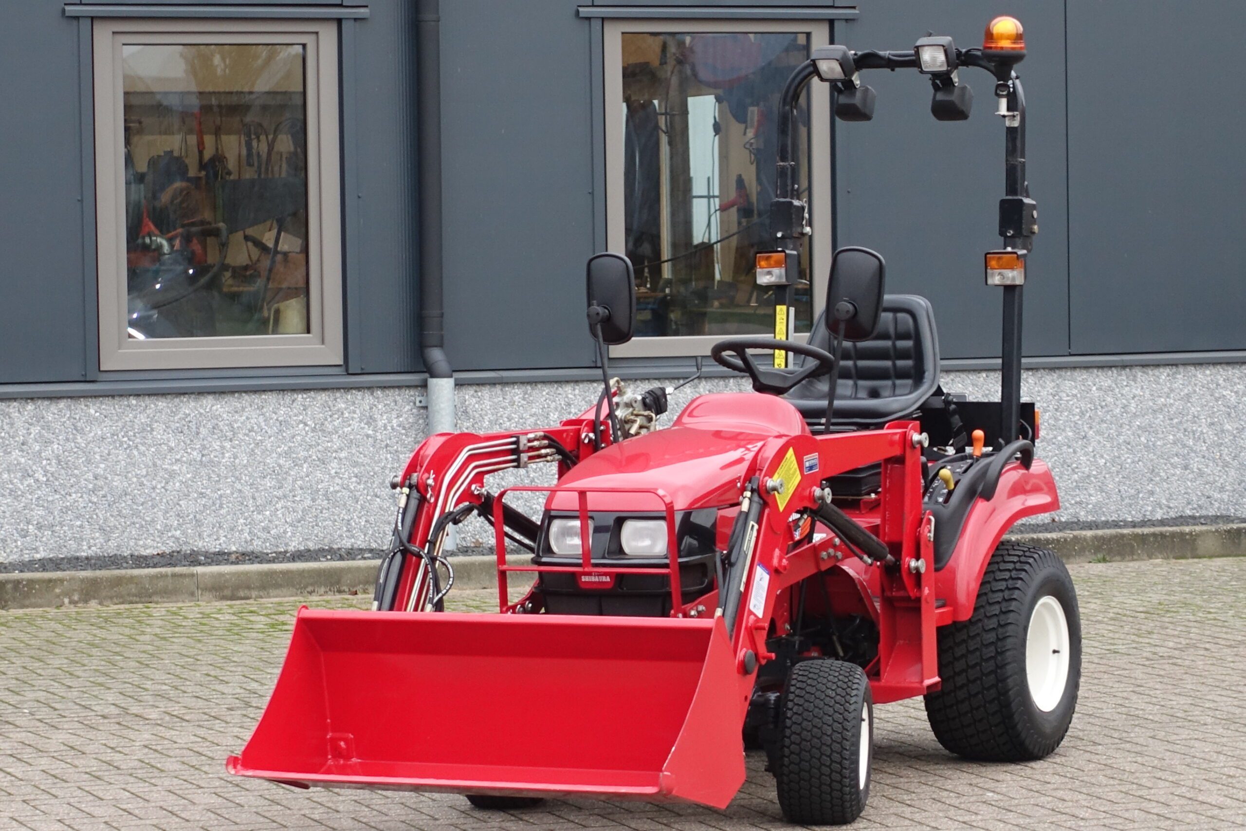 Shibaura SX-24 4wd HST