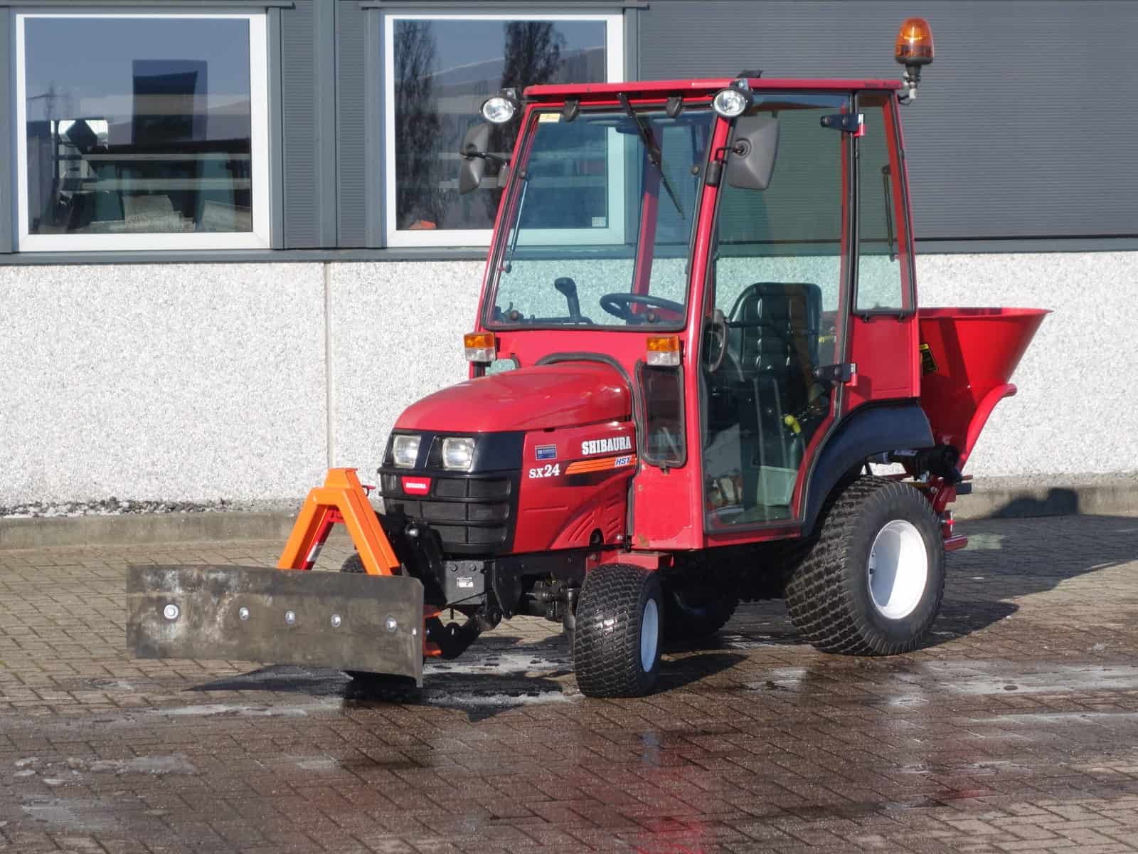 Shibaura SX-24 4wd HST