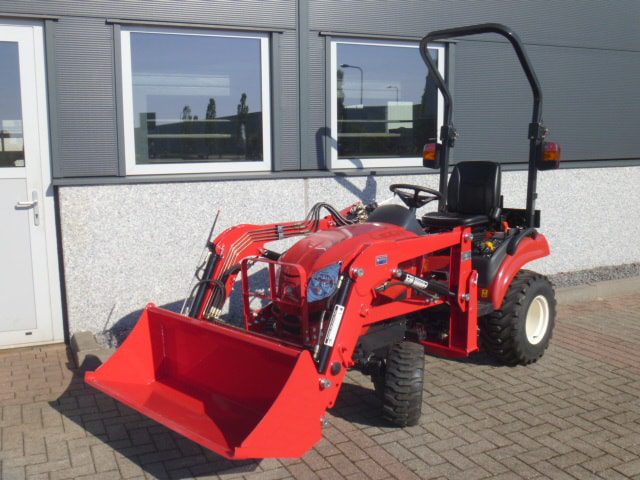 Shibaura SX-26 4wd HST