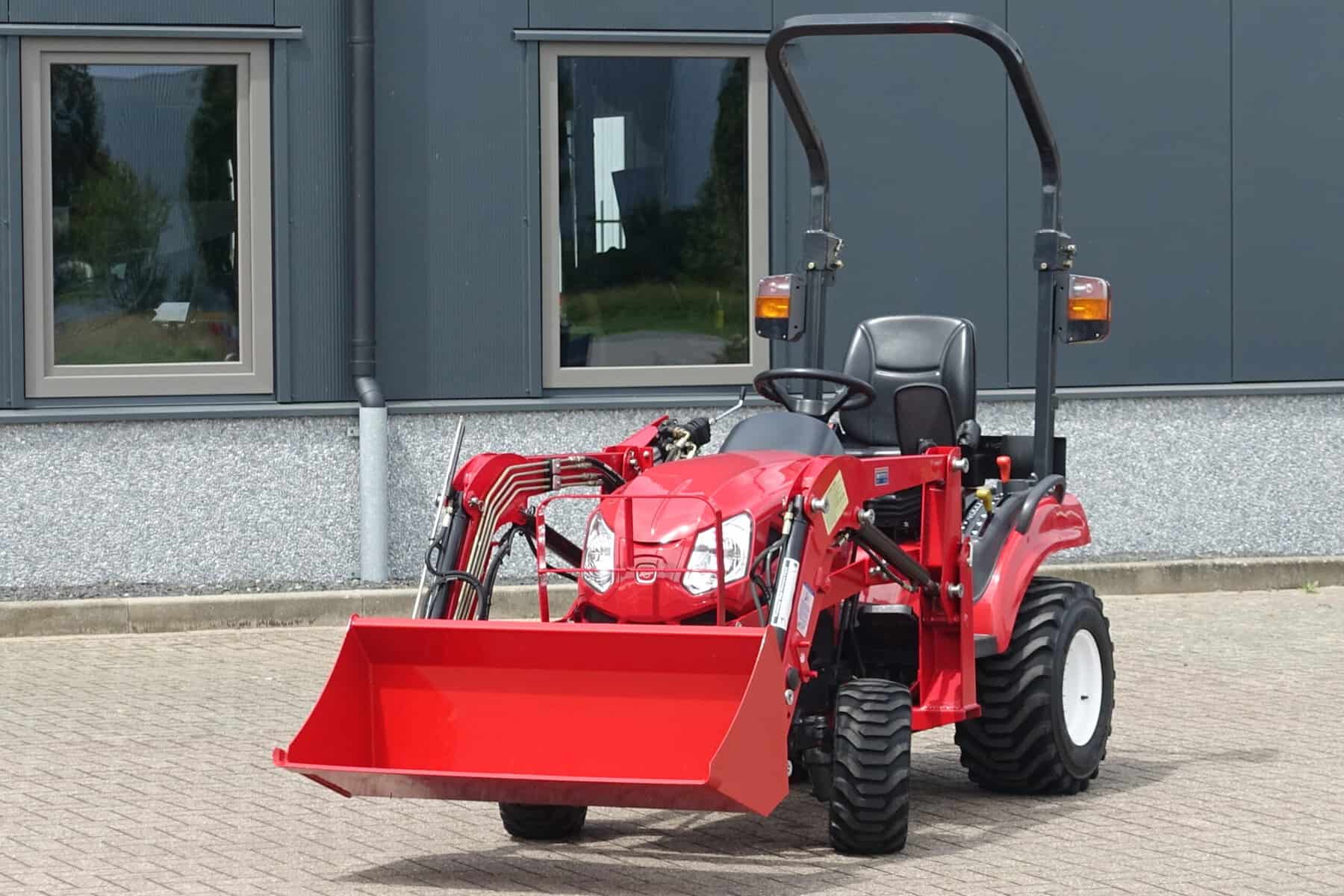 Shibaura SX-26 4wd HST