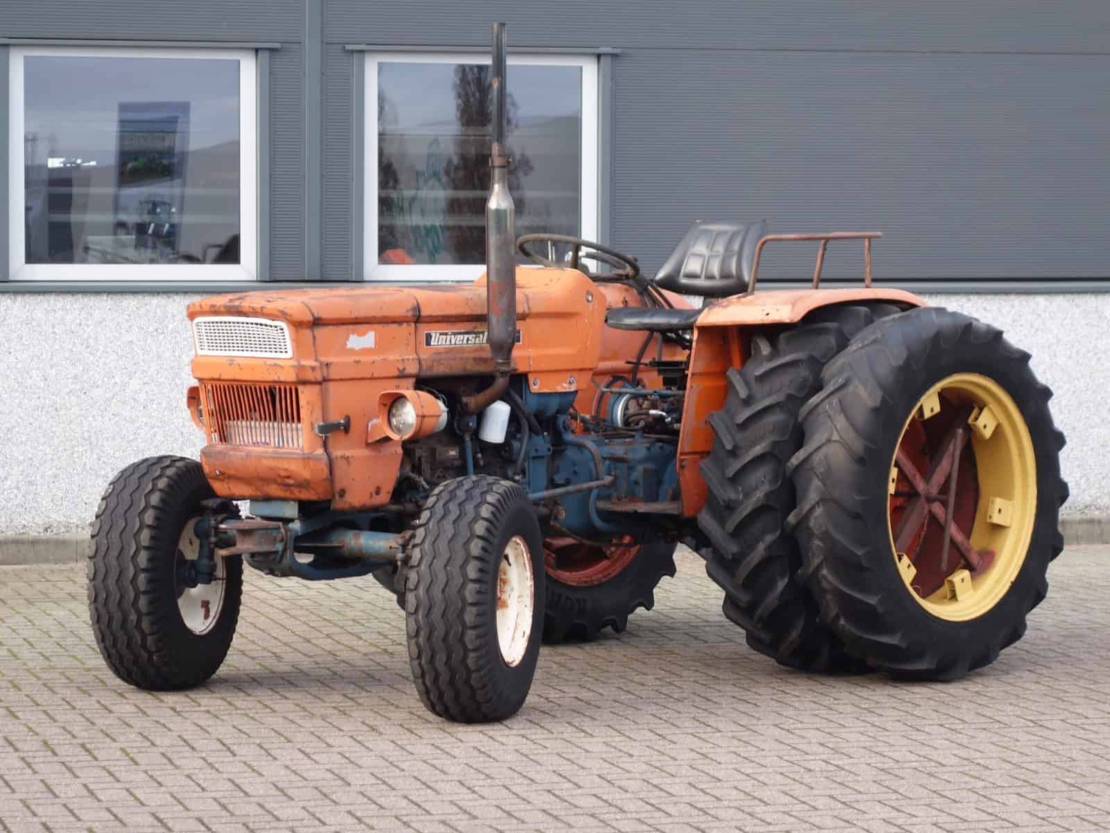 Universal / Fiat 460 2wd