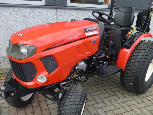 Yanmar EB3100 4wd HST - Afbeelding 3