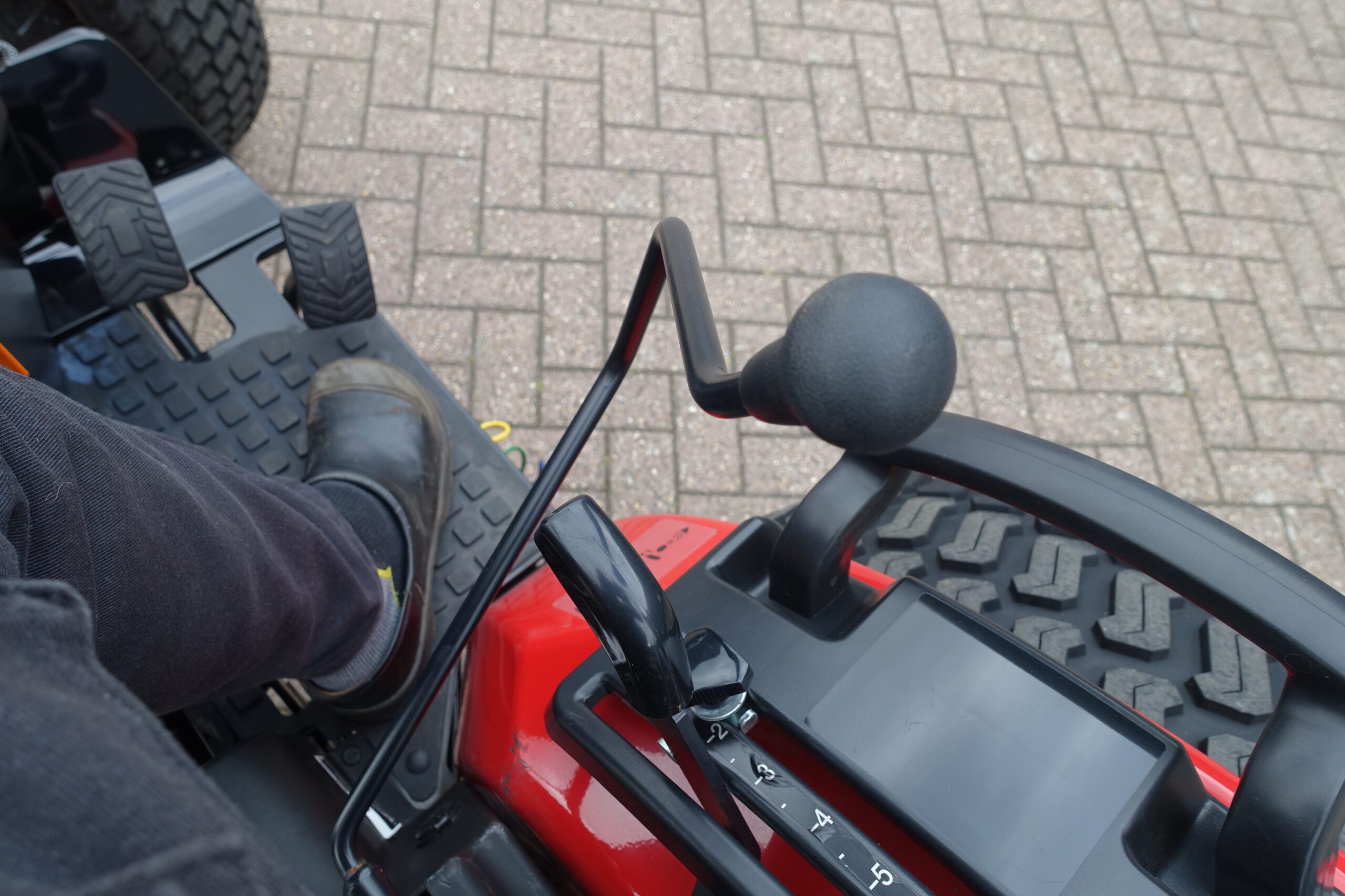 Yanmar EB3100 4wd HST - Afbeelding 15