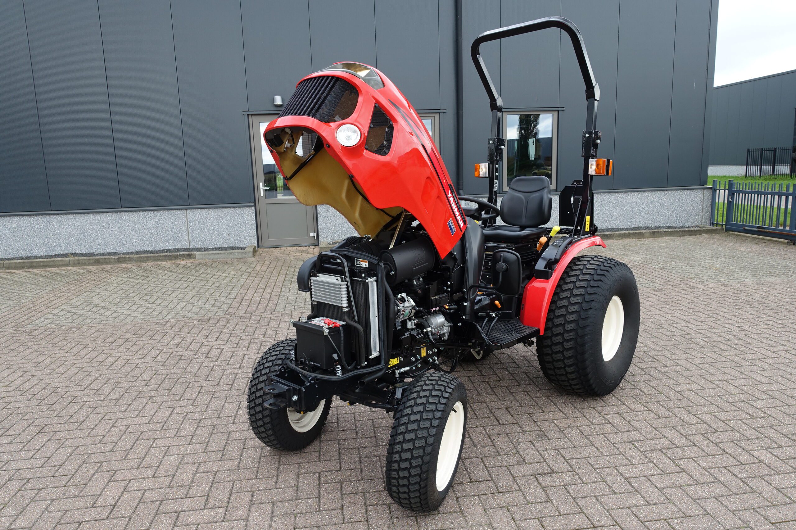 Yanmar EB3100 4wd HST - Afbeelding 29