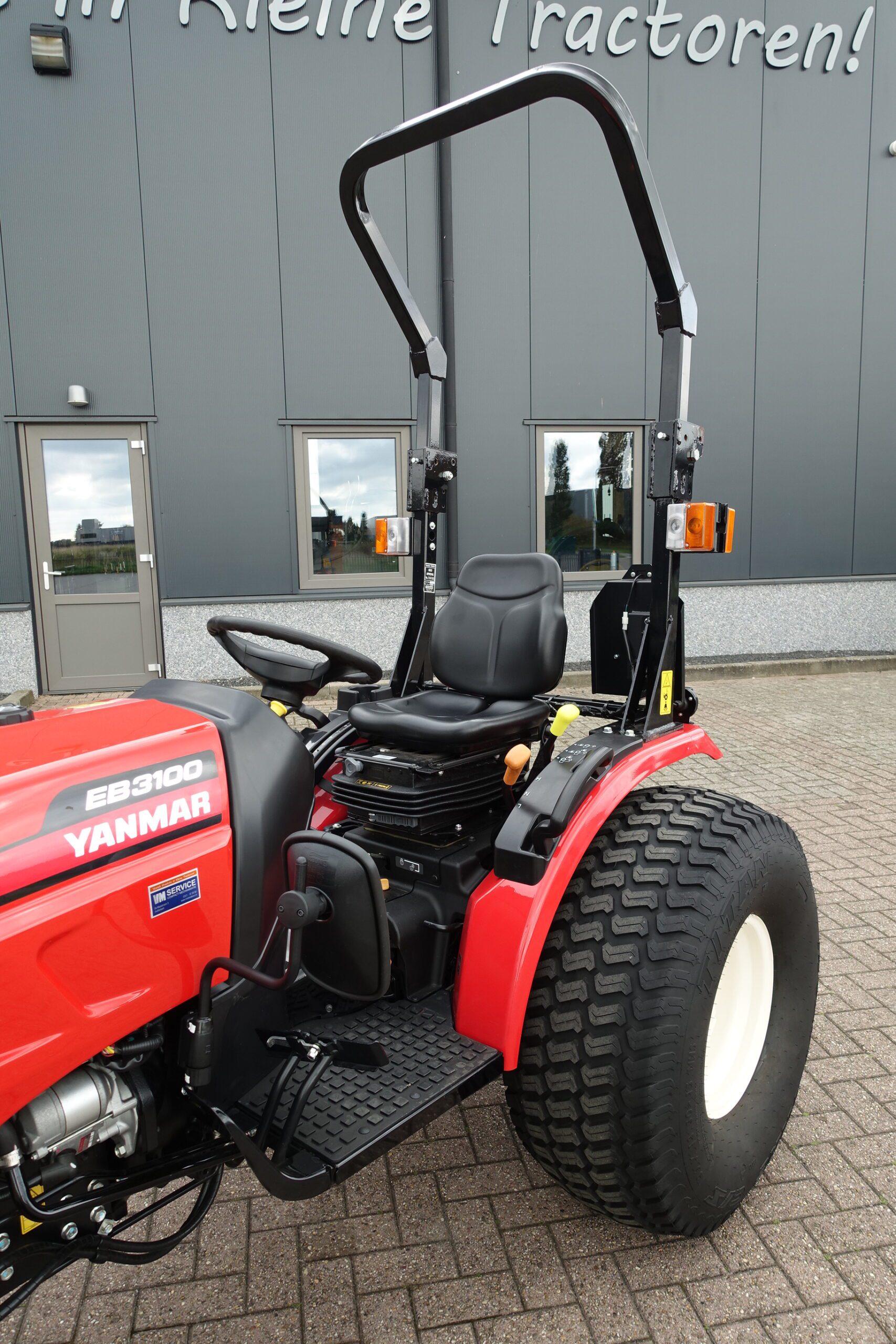 Yanmar EB3100 4wd HST - Afbeelding 9