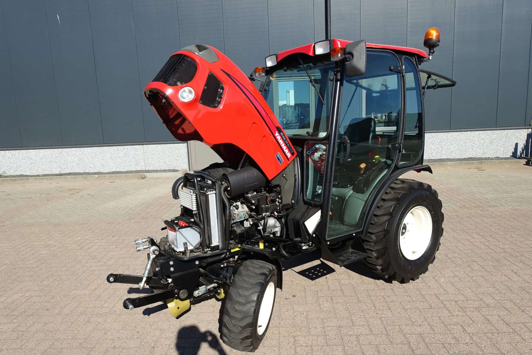 Yanmar EB3100 4wd HST - Afbeelding 28