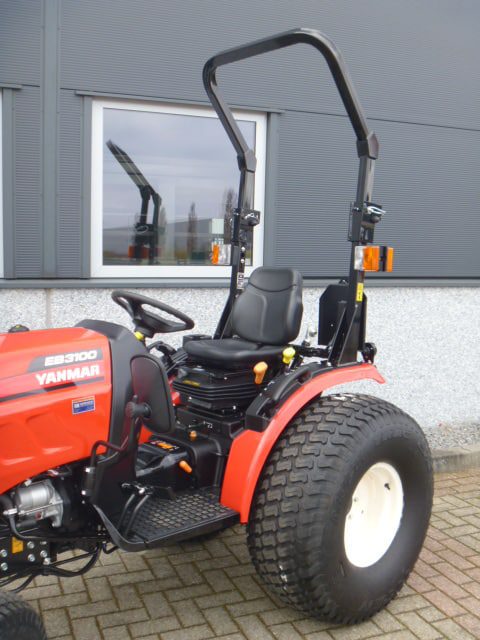 Yanmar EB3100 4wd HST - Afbeelding 7