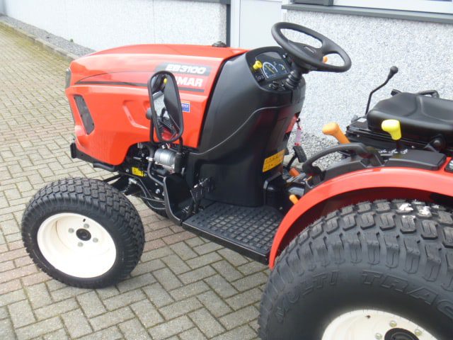 Yanmar EB3100 4wd HST - Afbeelding 8
