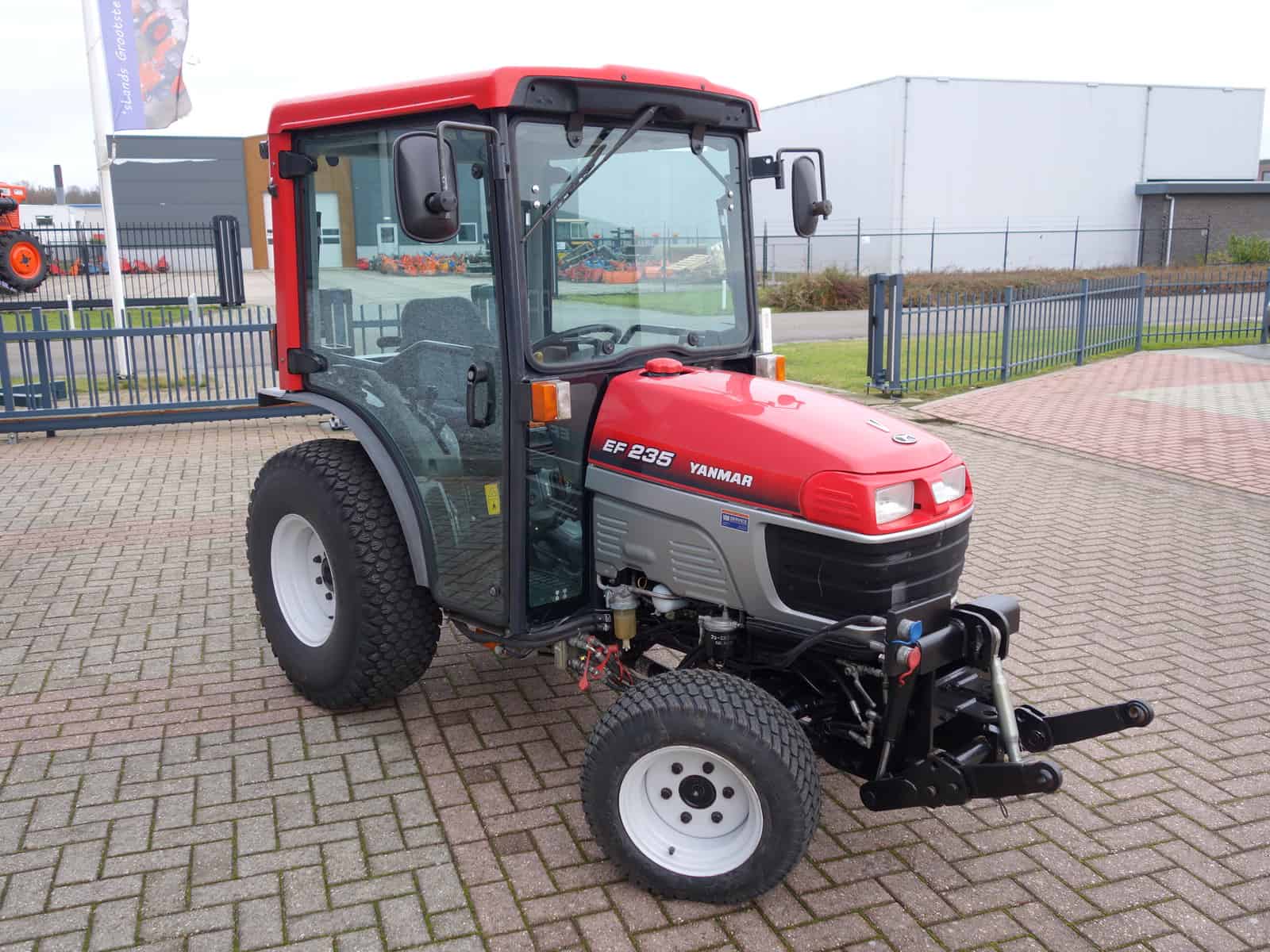 Yanmar EF235 4wd - Afbeelding 2