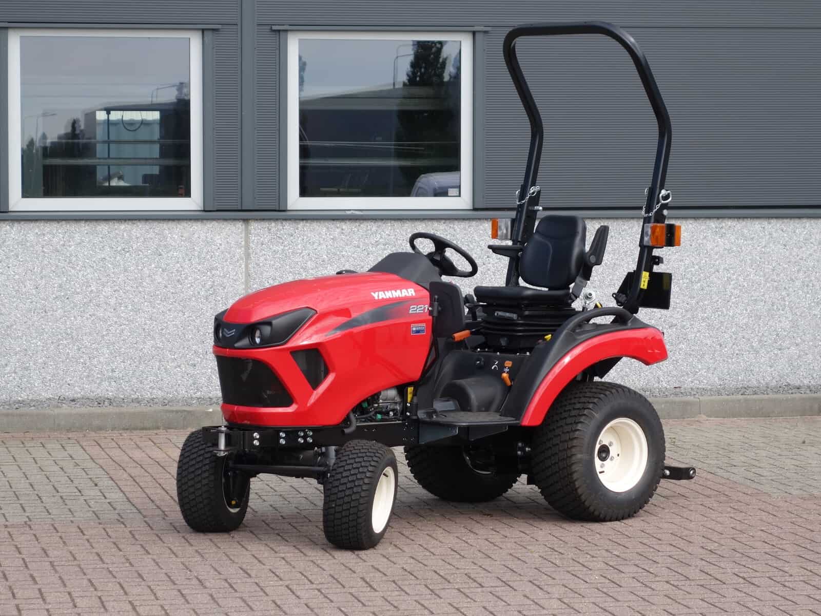 Yanmar SA221 4wd HST