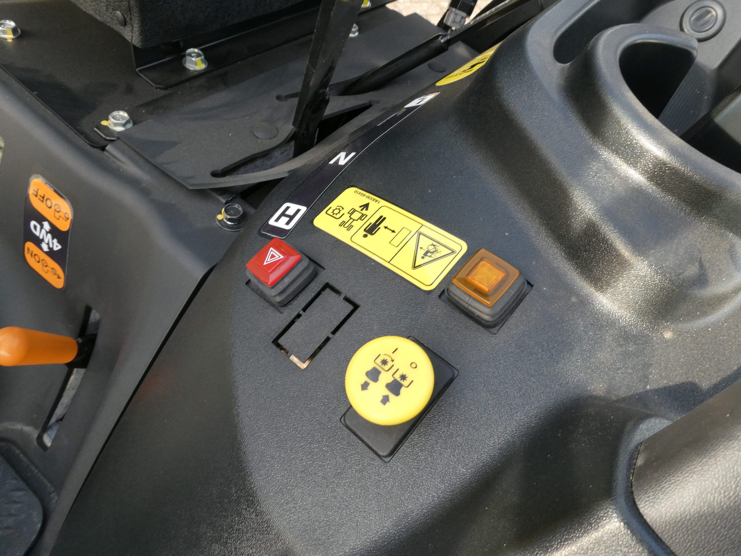 Yanmar SA424 4wd HST - Afbeelding 17