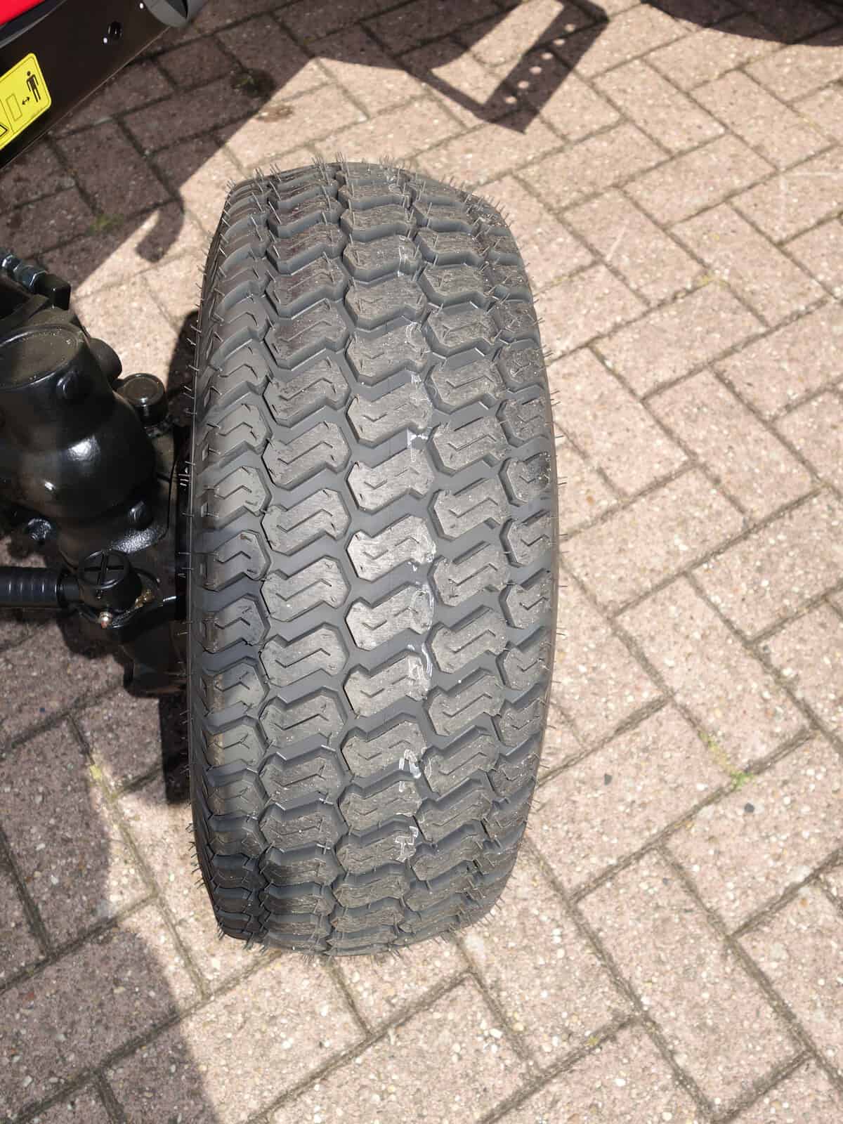 Yanmar SA424 4wd HST - Afbeelding 24