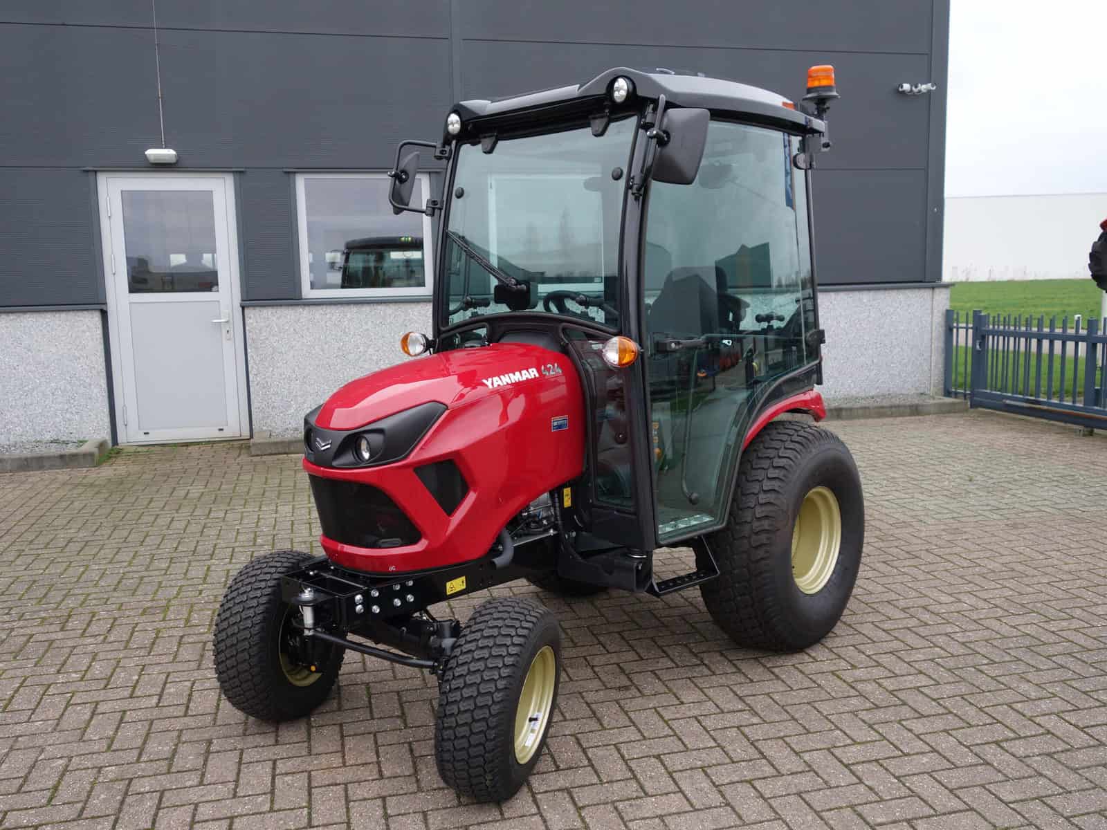 Yanmar SA424 4wd HST - Afbeelding 3