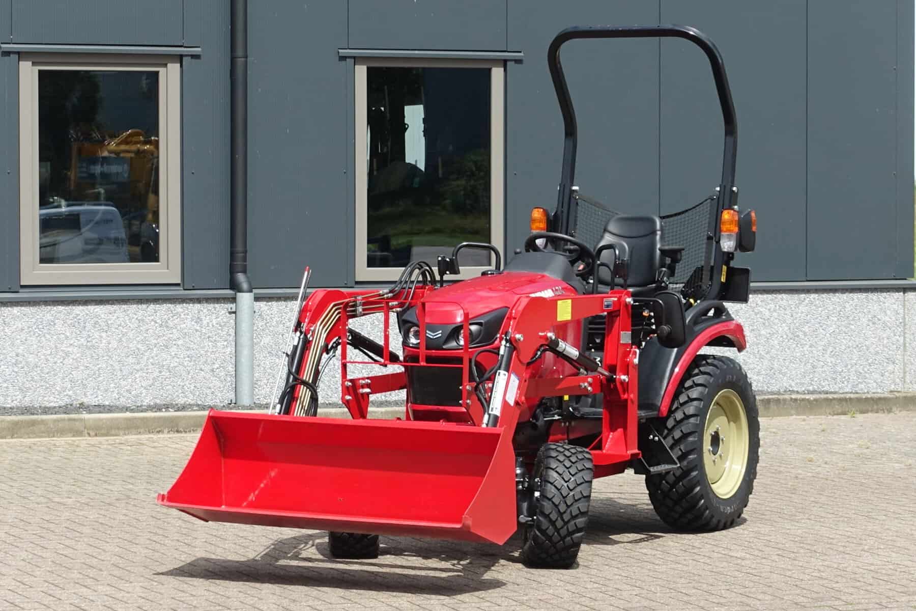 Yanmar SA424 4wd HST - Afbeelding 2