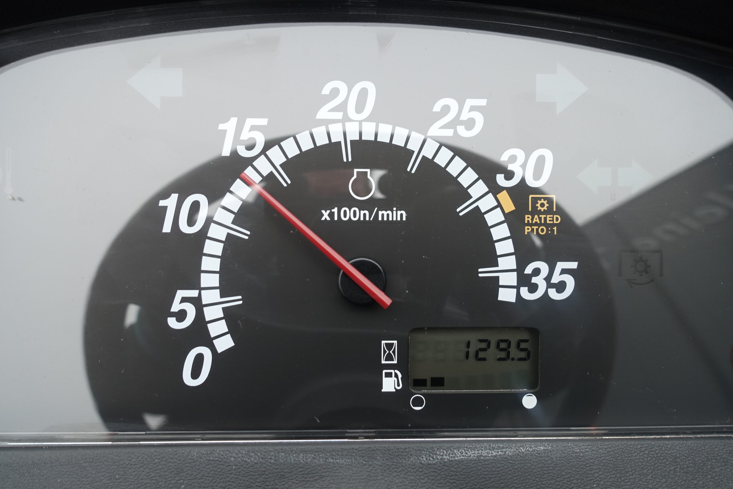 Yanmar SA424 4wd HST - Afbeelding 14