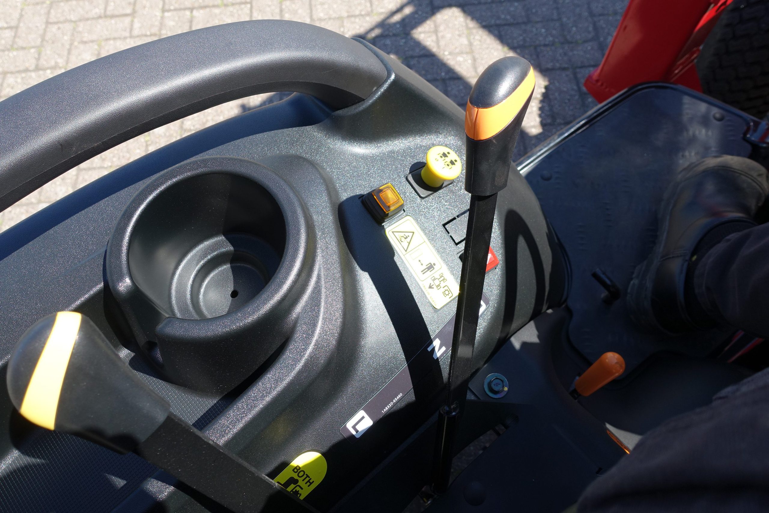 Yanmar SA424 4wd HST - Afbeelding 15