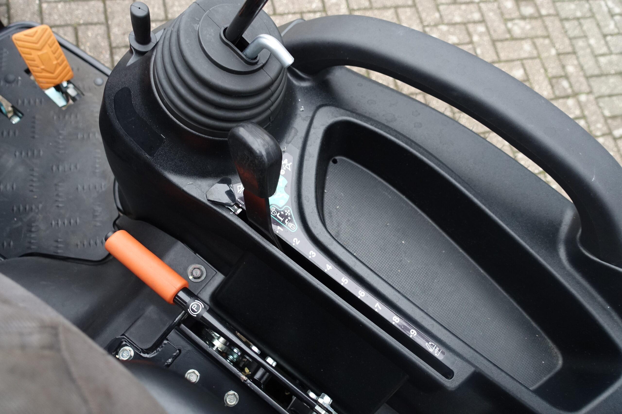 Yanmar SA424 4wd HST - Afbeelding 18