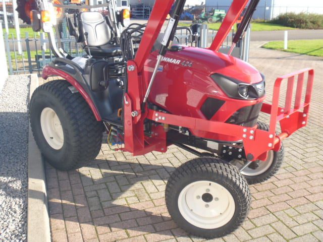 Yanmar SA424 4wd HST - Afbeelding 2