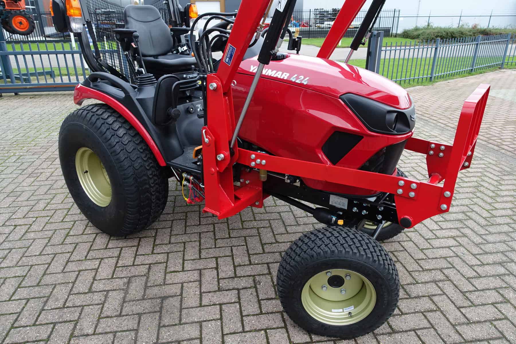 Yanmar SA424 4wd HST - Afbeelding 2