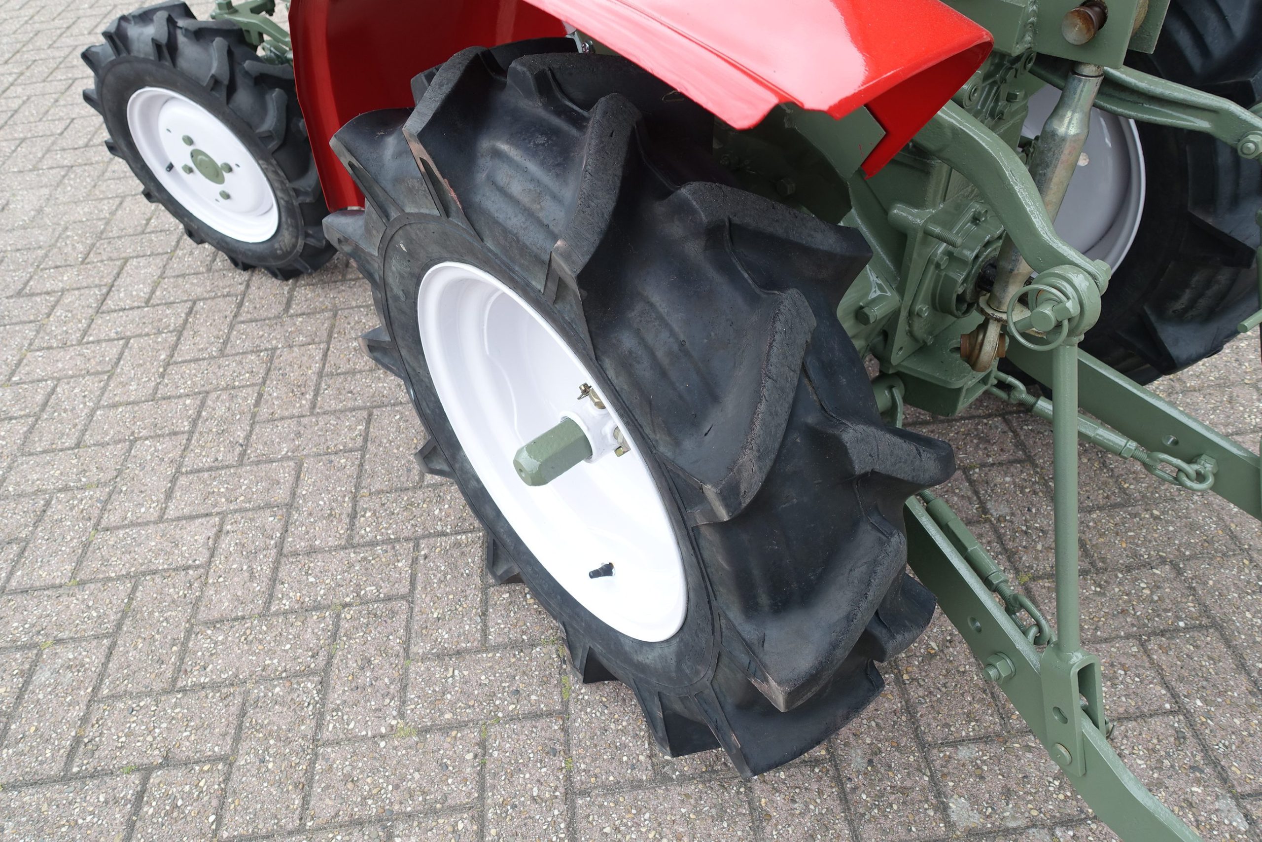 Yanmar YM1401 4wd - Afbeelding 17