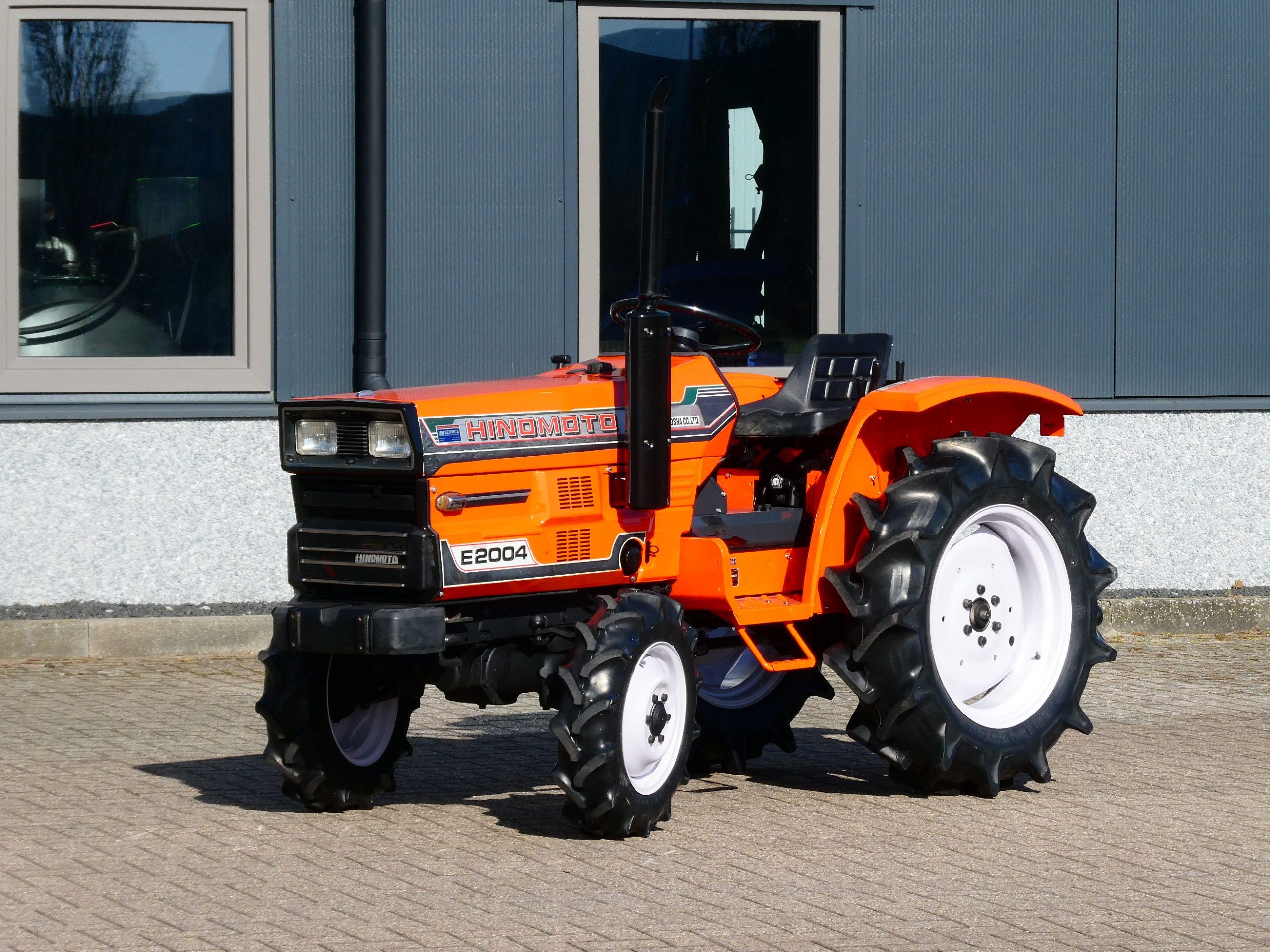 Hinomoto E2004 4wd